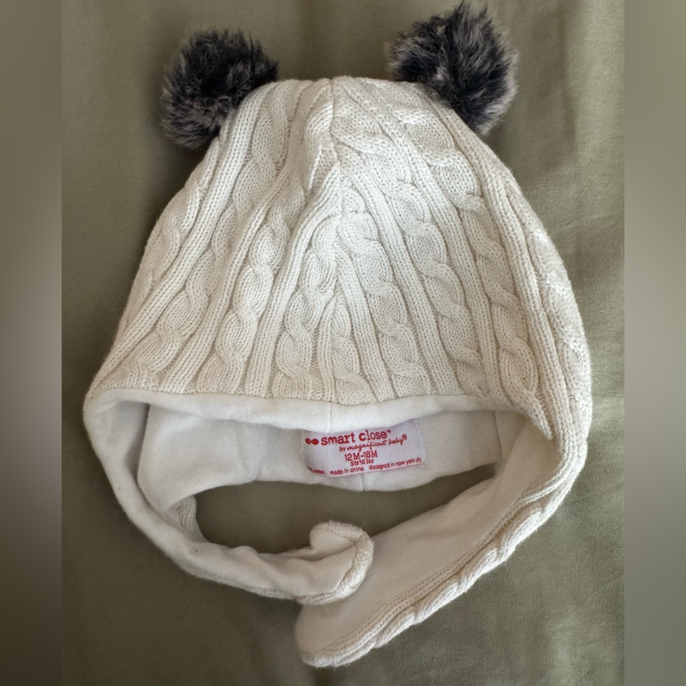 Smart Close by Magnificent Baby cableknit  100% cotton hat